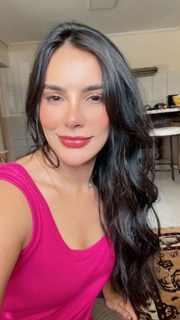 Fernanda T.